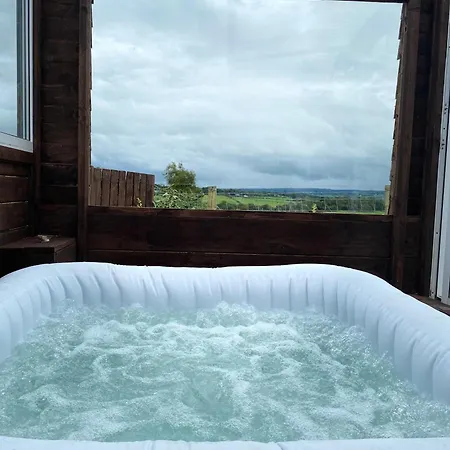 The Hen House * Corcam