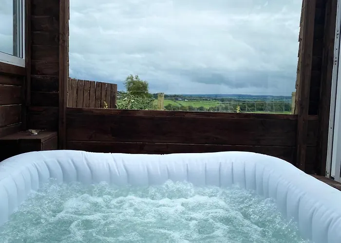 The Hen House * Corcam